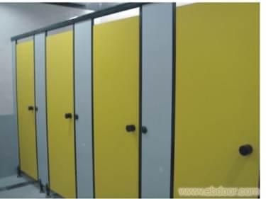 成都哥德裝飾建材 專業(yè)打造高品質(zhì)衛(wèi)生間隔斷，一站式設(shè)計(jì)安裝服務(wù)